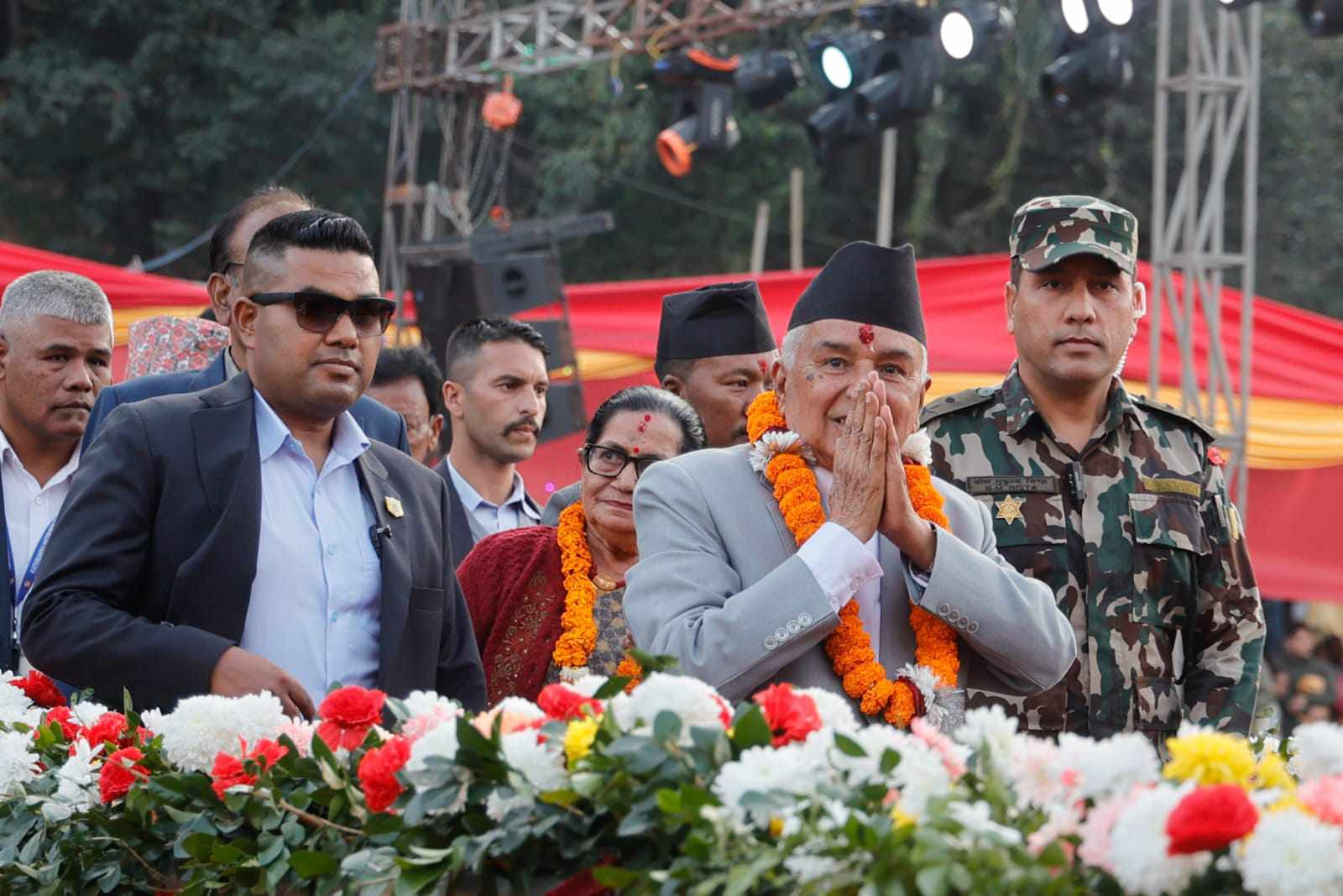 छठ पूजाका लागि गौरीघाट पुगे राष्ट्रपति पौडेल (तस्वीरहरू)